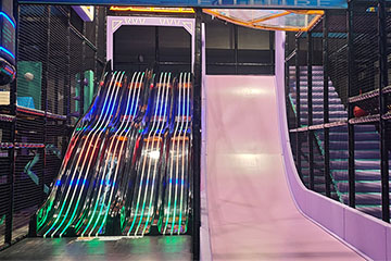 Harvy Amusement - Tide Play Sports Hall - Devil slide - Cover